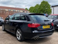 AUDI A4 AVANT